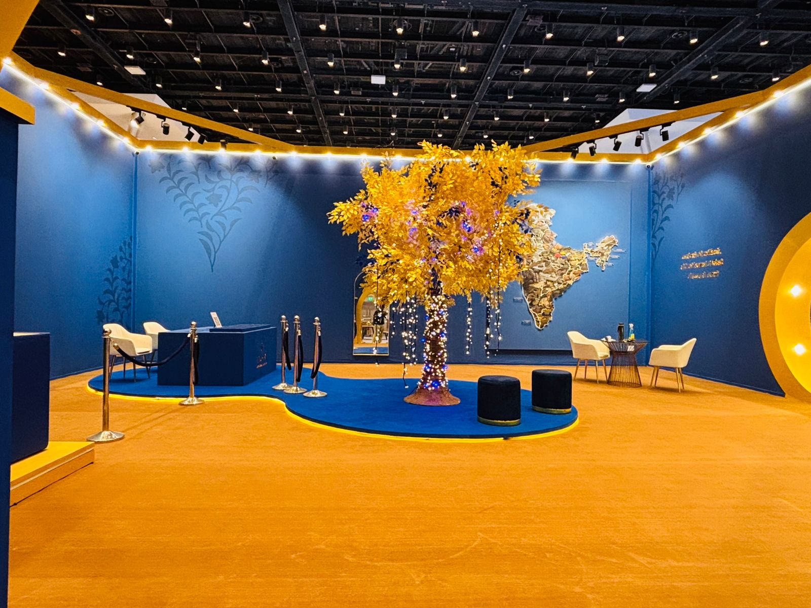 Custom trade show booth by Silverline. Indriya at Lakme Fashion Week India, view 3